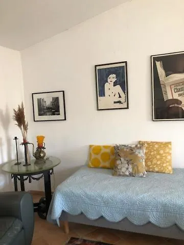 Holiday home Charmante Maison Dans Village Provencal Villedieu